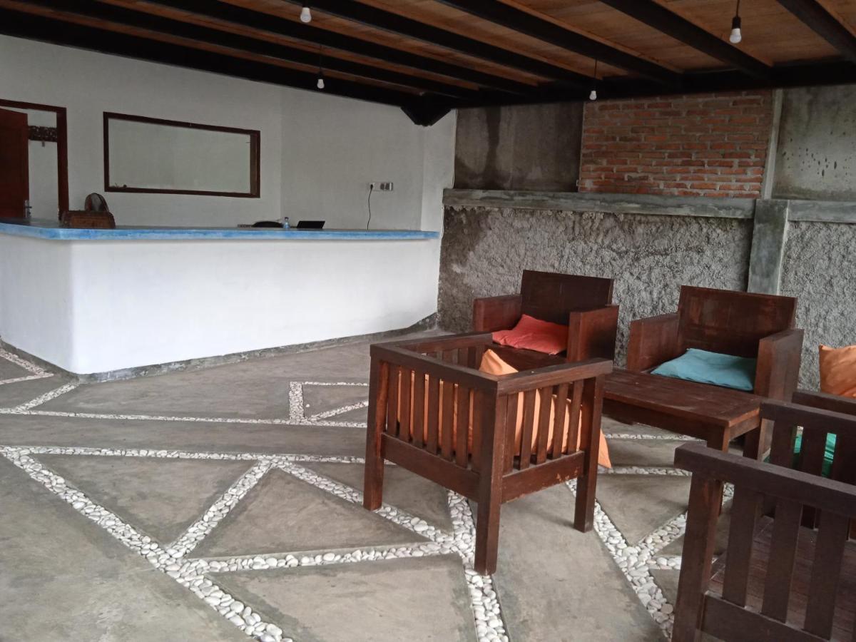 Family House Hotel Kuta Kuta  ภายนอก รูปภาพ